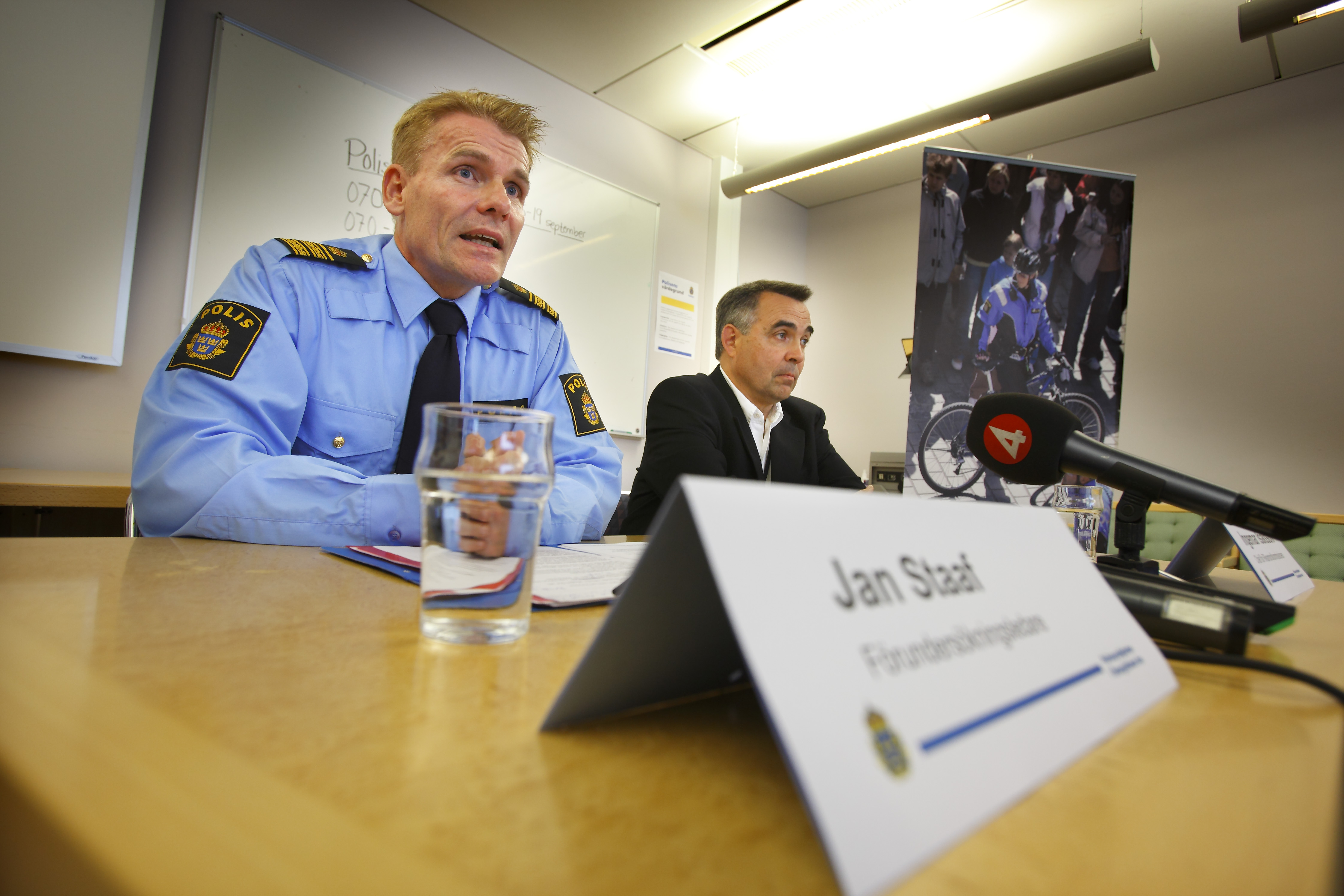 Dubbelmord, Kniv, Död, Linkoping
