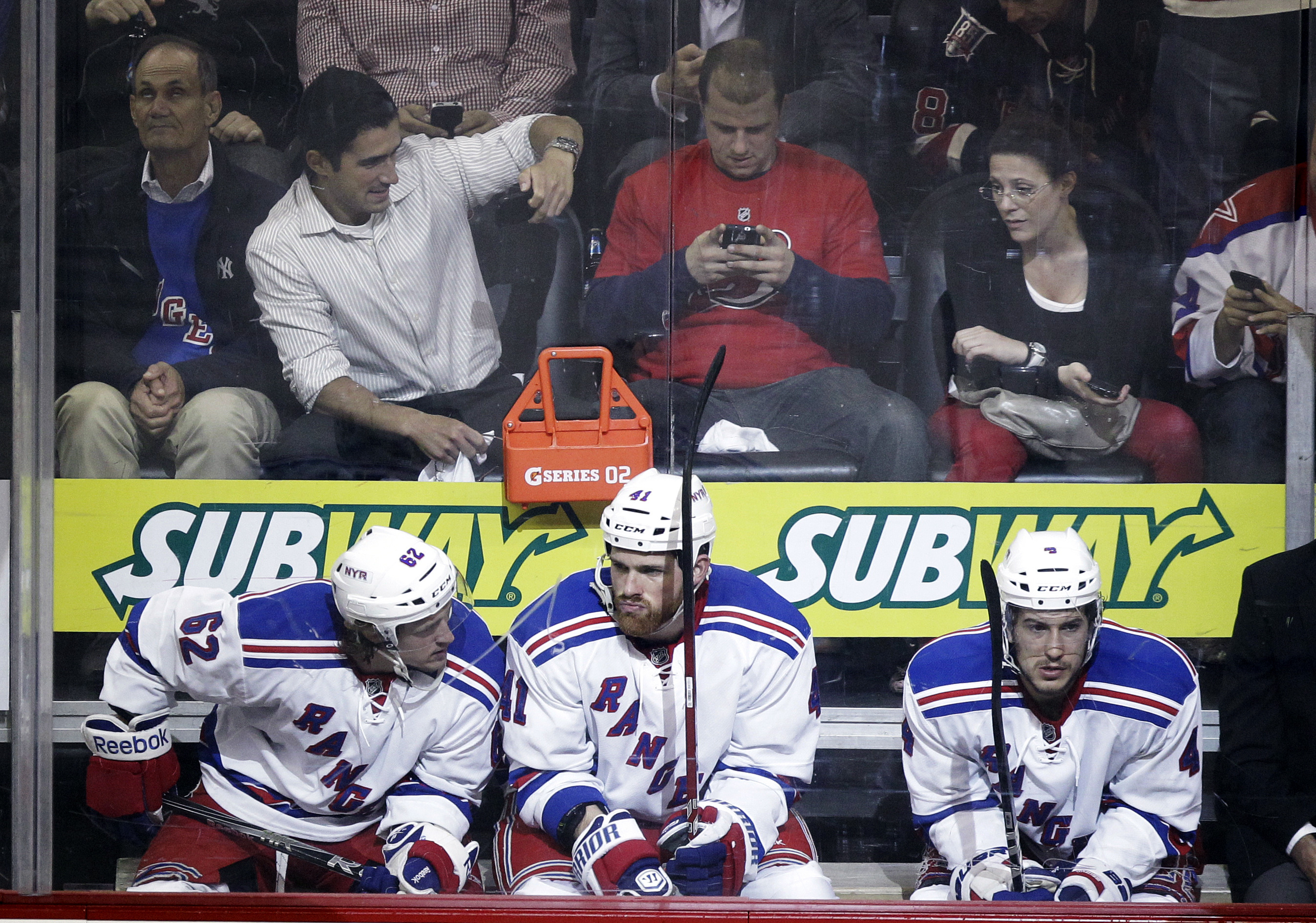 Michael Del Zotto, Twitter, Mataffär,  NHL-lockout