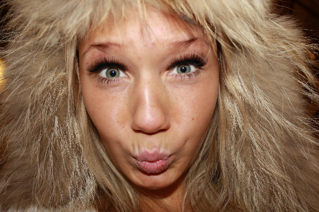 Desire Nilsson, Bloggerska, Paow, Blogg, Kissie, Dessie, Alexandra Nilsson, Bloggare, Bella & Tyra Show
