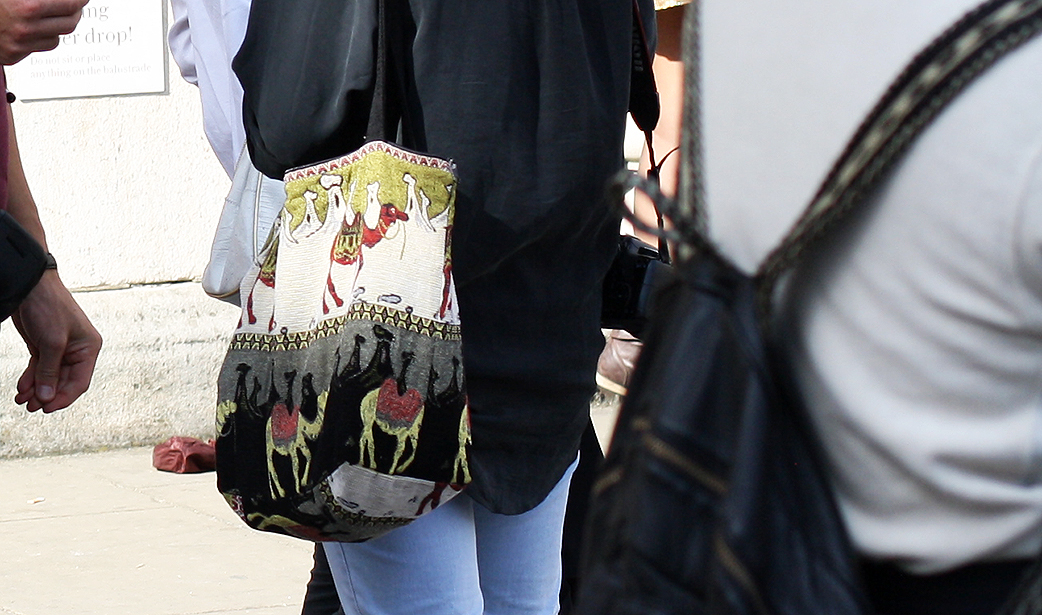 Fashion Week, London, Detaljer