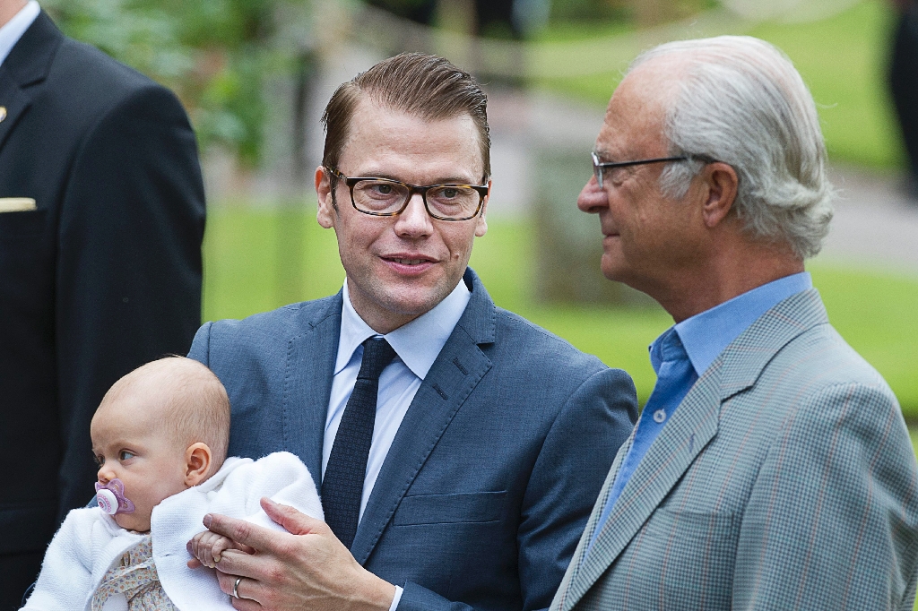 Björnjakt, Prins Daniel, Kungen