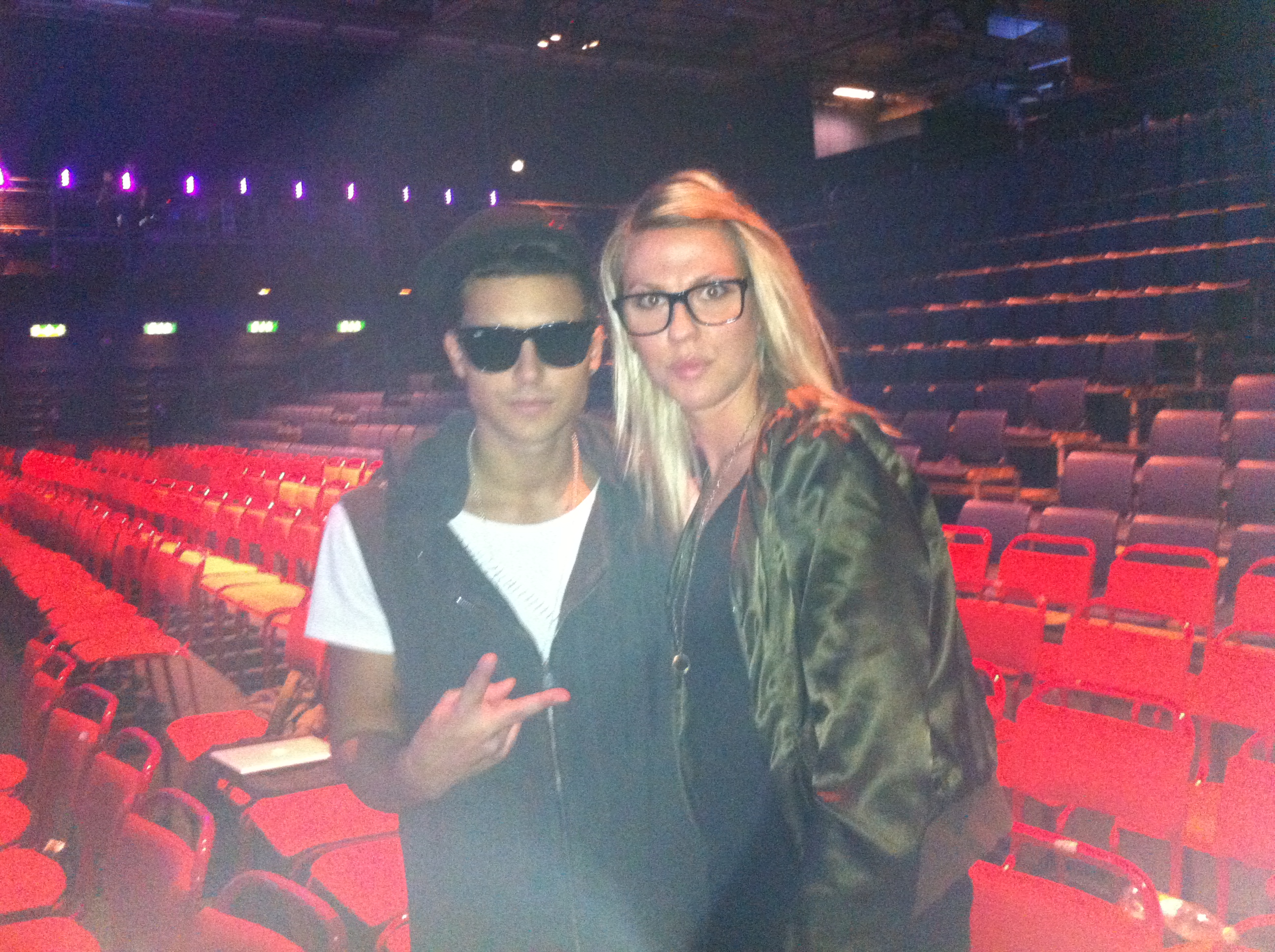 comeback, Eric Saade, X-factor, Marching in the name of love