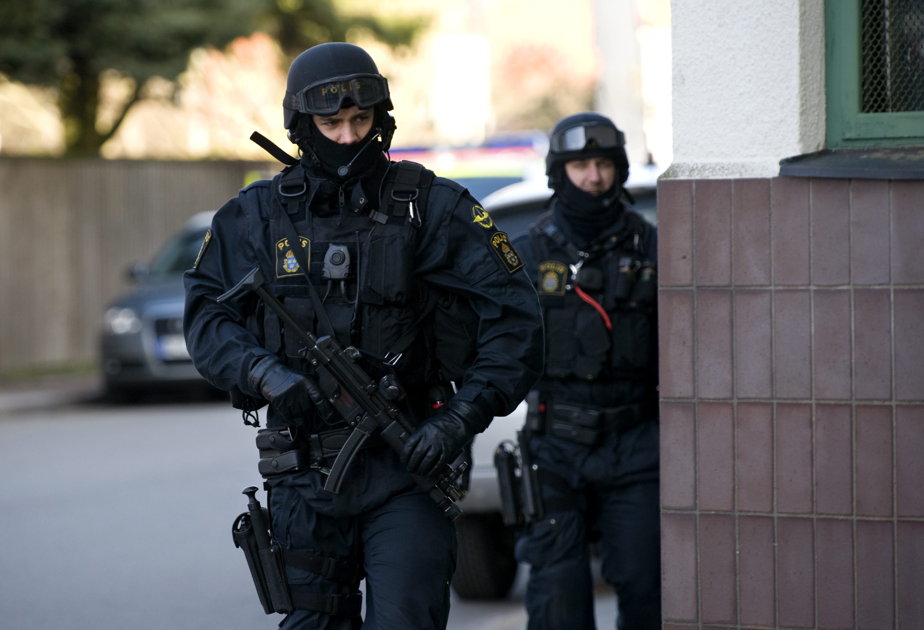Dubbelmord, Nationella insatsstyrkan, Maffia, Gängkrig, Kriminellt, Gang, Kriminella, Södertäljenätverket, Eddie Moussa, Polis