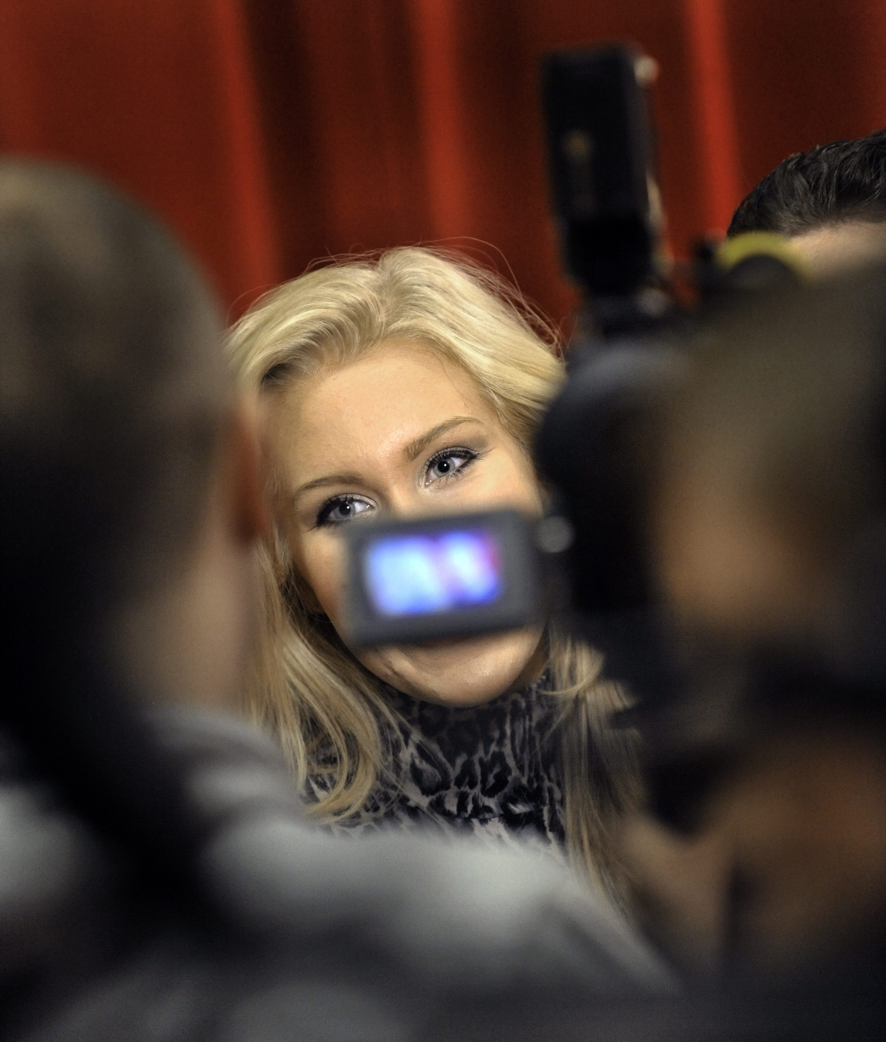 Blondinbella, Isabella Löwengrip, Kriminellt, Polis, Bloggare, Hot
