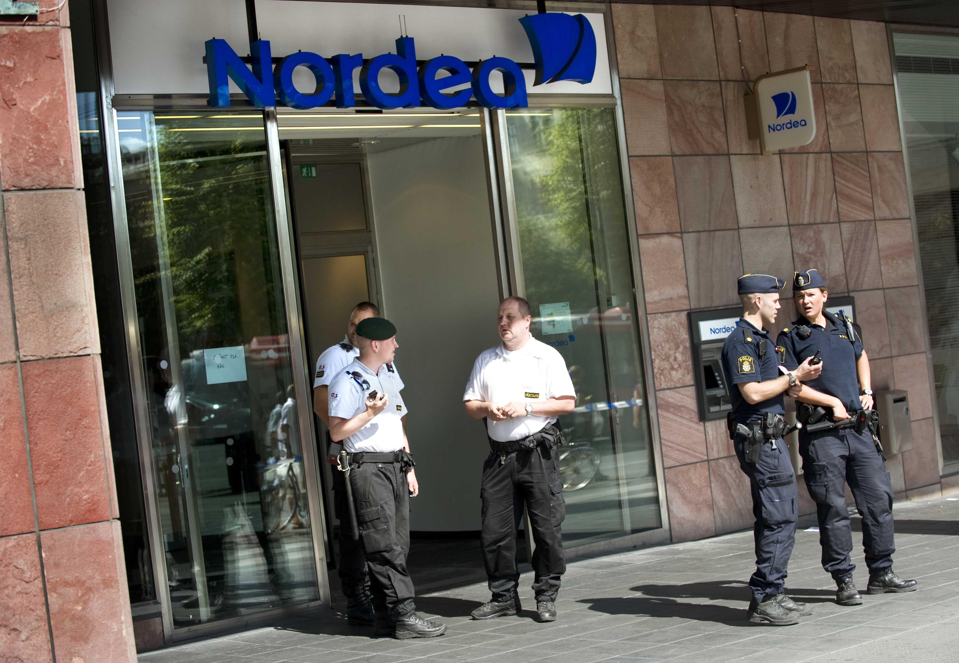 Polis, Bedrageri, Bedragare, Kriminella, Kriminellt, Nordea