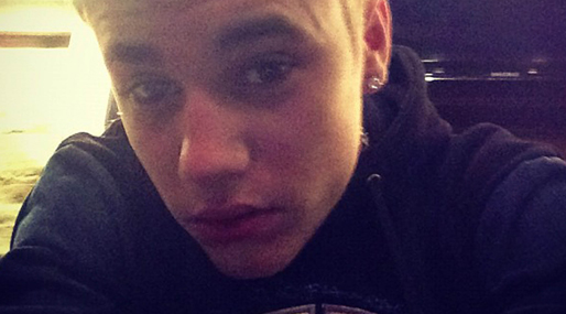 sex, Chris Brown, Kelly Osbourne, Rihanna, Kokain, Twitter