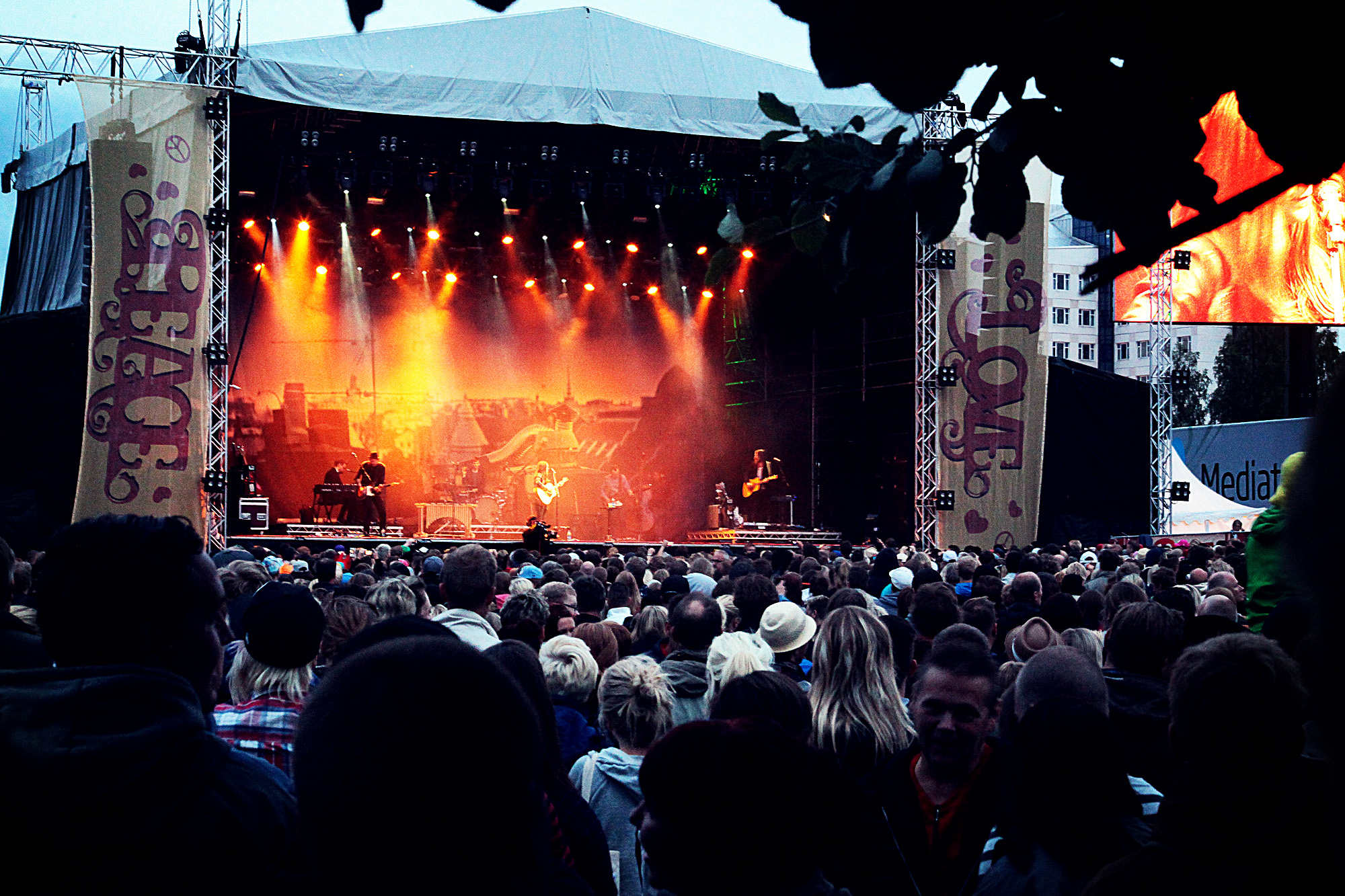 Festival24, Nyheter, Peace & Love