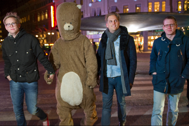 Skandalbok, Kungen, Fredrik Söder, Michael Brinkenstjärna, Måns Zelmerlöw