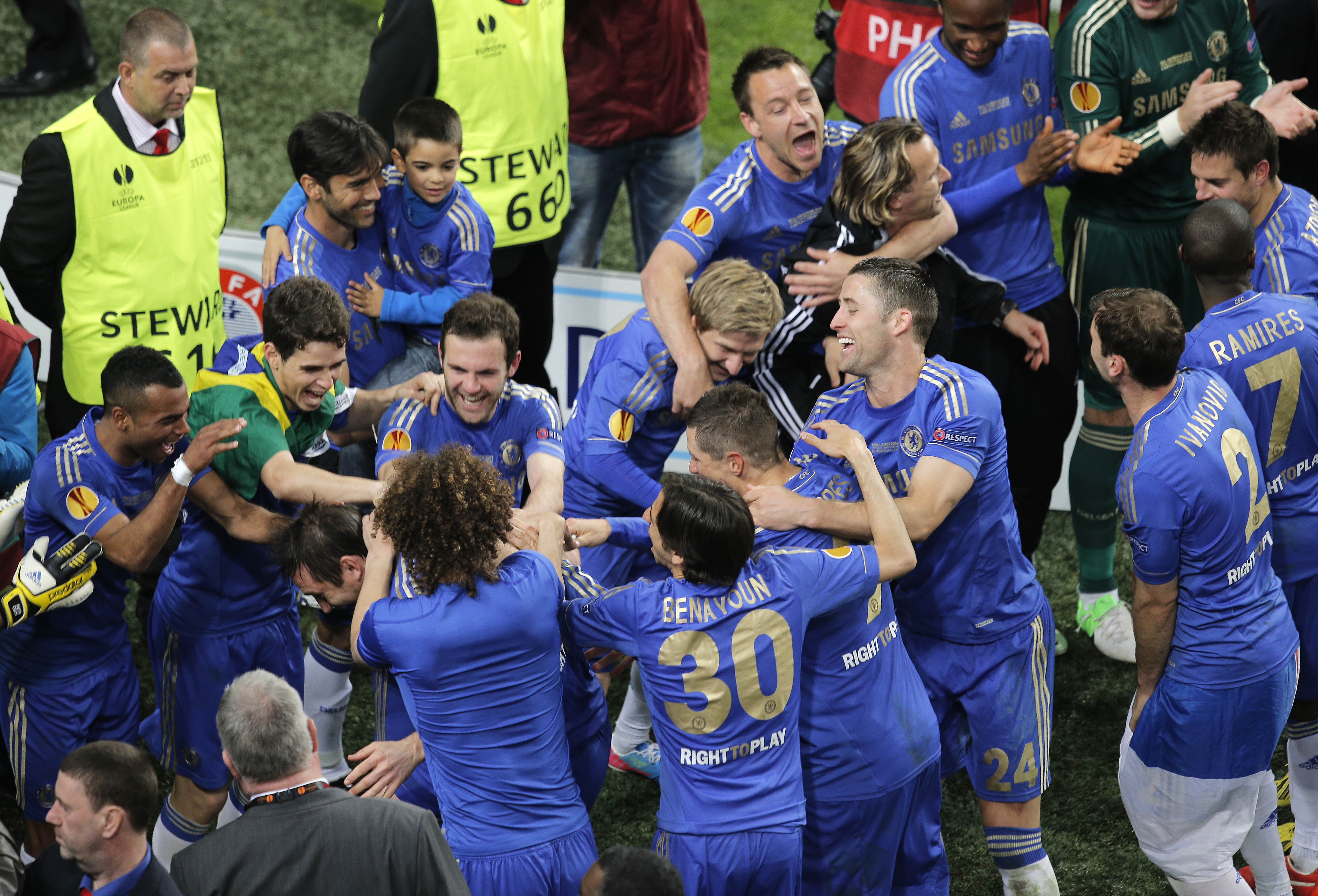 Chelsea, Kraschade guldfesten, 1 500 kg, Louis Kearns