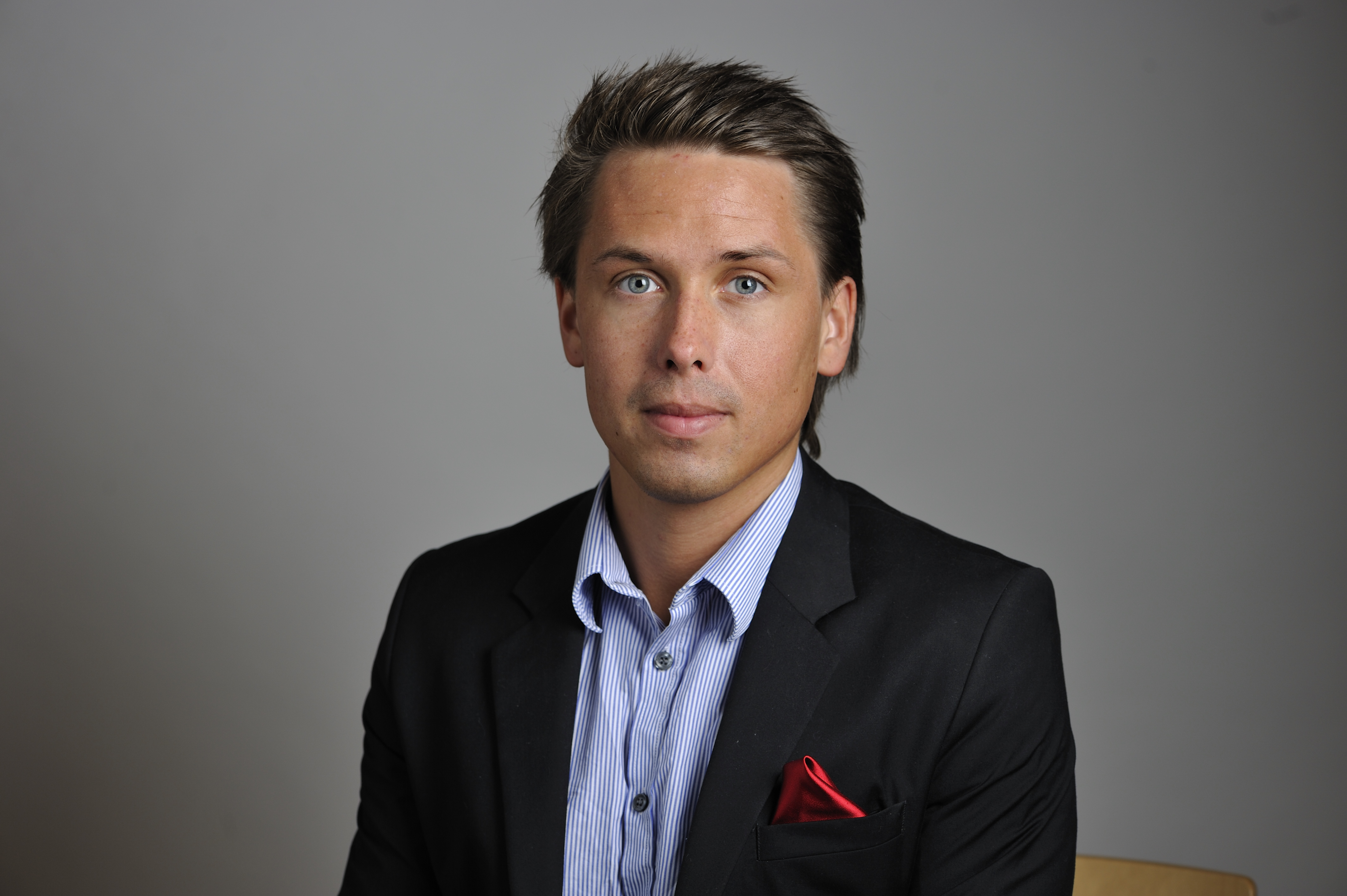 Berusning, Alkohol, Polis, Droger, William Petzäll, Jimmie Åkesson, SD, Politiker, Knarkbrott, Narkotika, Politik, Sverigedemokraterna, Avhopp