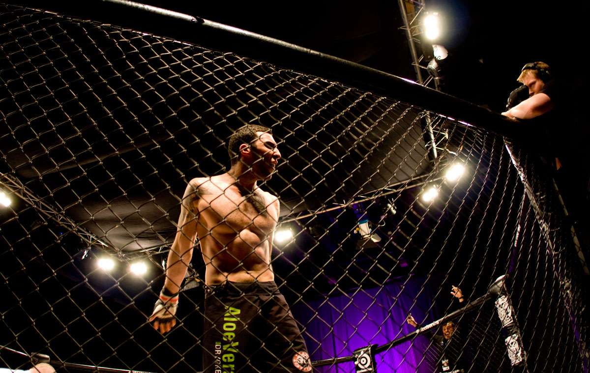 Goteborg, Lisebergshallen, Eddy Bengtsson, Hanna Sillén, The Zone FC 9, MMA, Martin Svensson, Paul Reed, Elina Nilsson, Victor Cheng, Besam Yousef