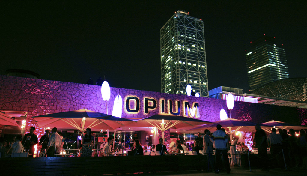 Zeke Tastas, Opium, Barcelona