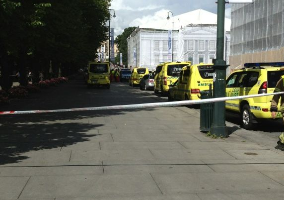 Bilbomb, Oslo, Polisen, Evakuering, Amerikanska ambassaden
