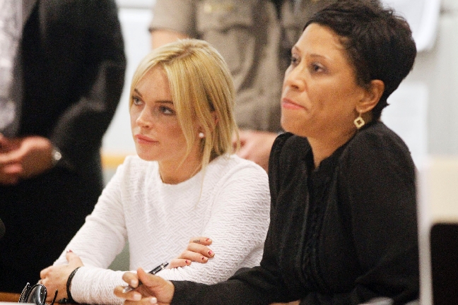 Fängelse, Lindsay Lohan, dejt, Hollywood, Chris Brown, Twitter