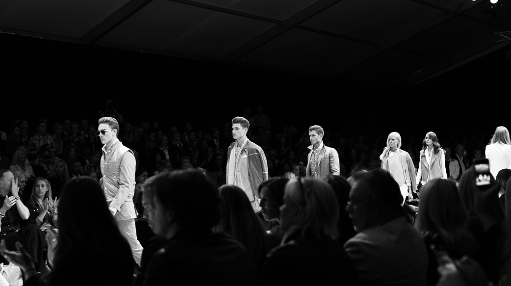 Fashion Week, Behind the scenes