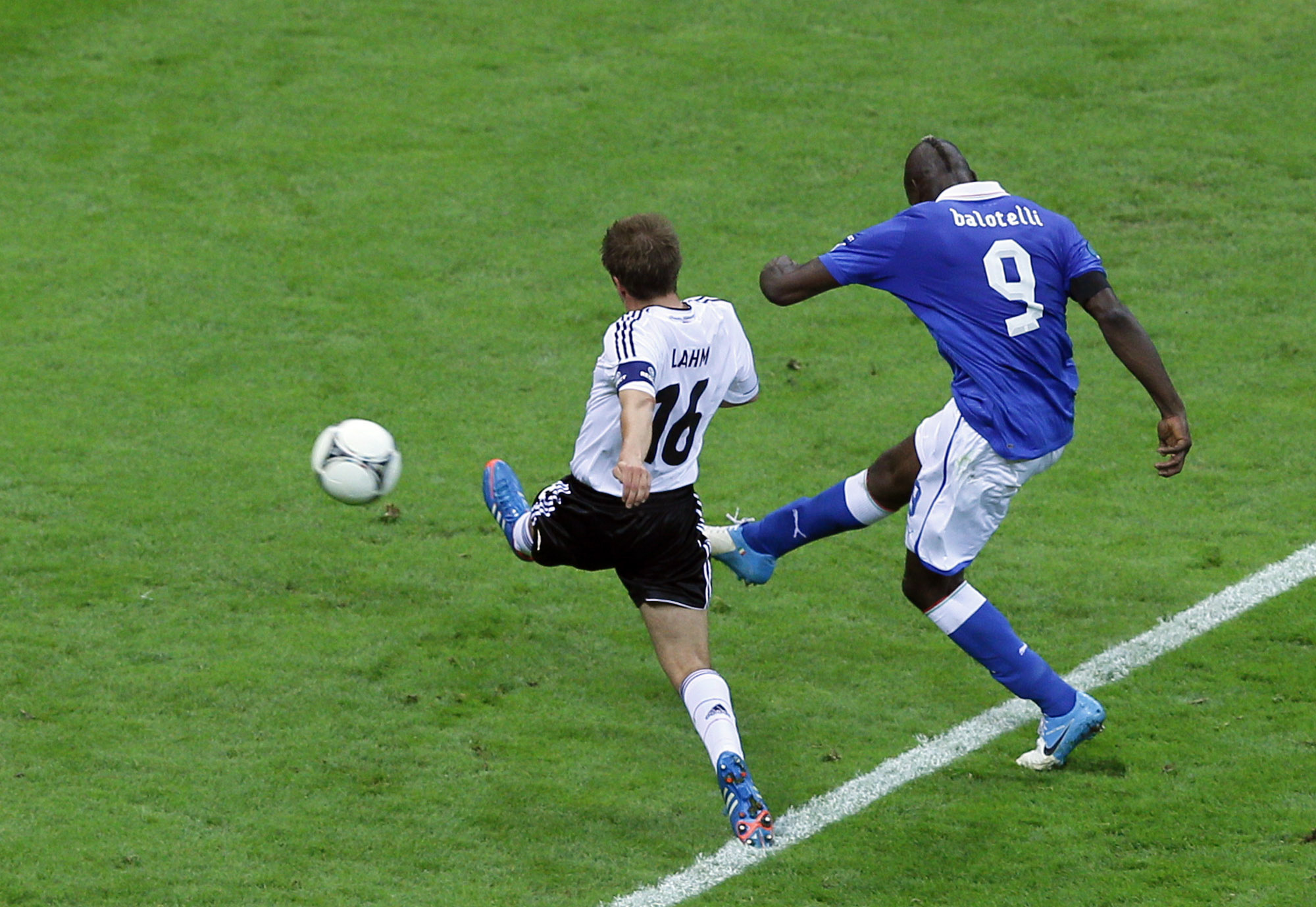 Fotboll, Tyskland, Italien, Mario Balotelli, EM, Bildspecial