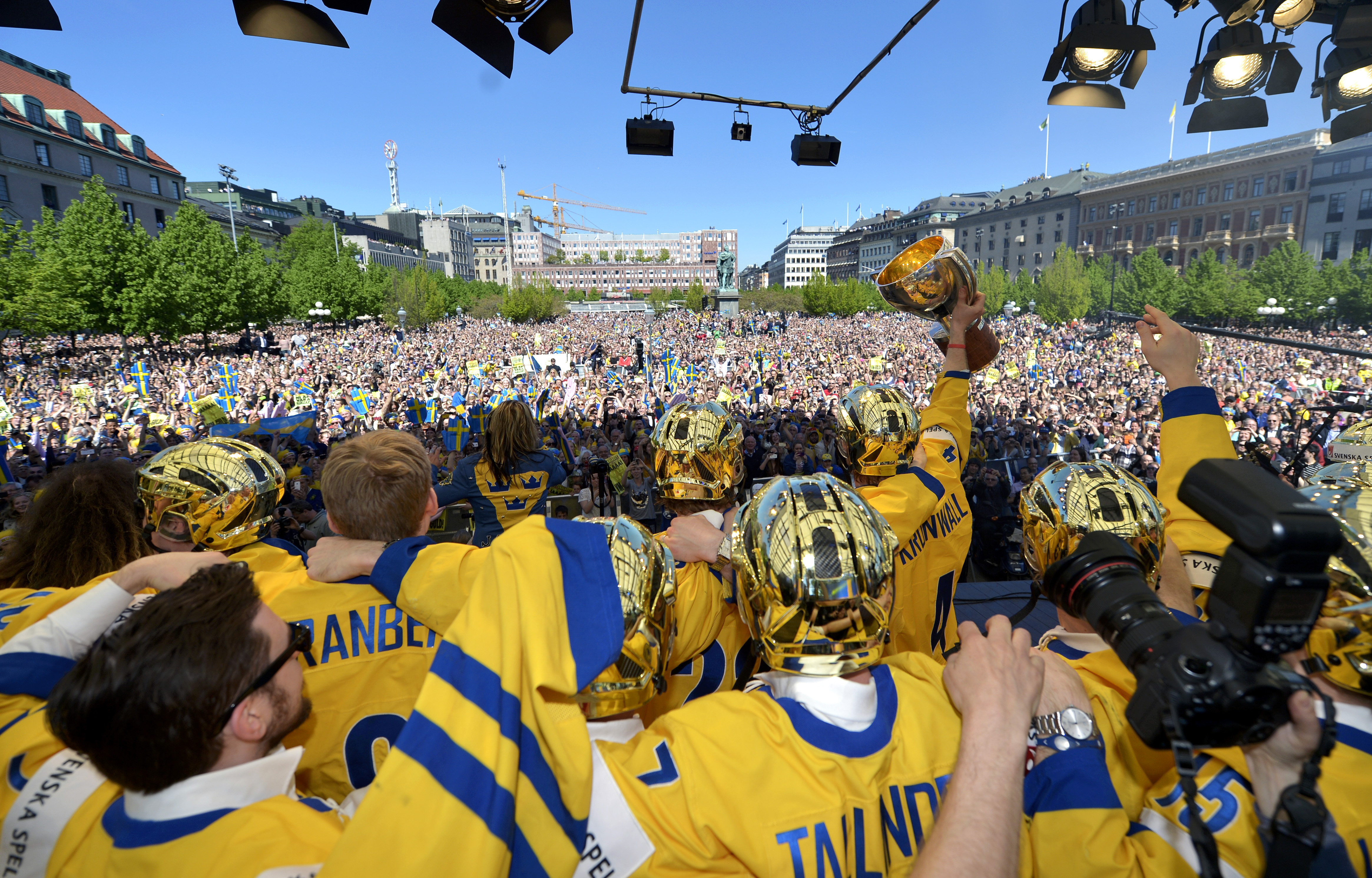 Kungsträdgården, Schweiz, VM-guld, Tre Kronor