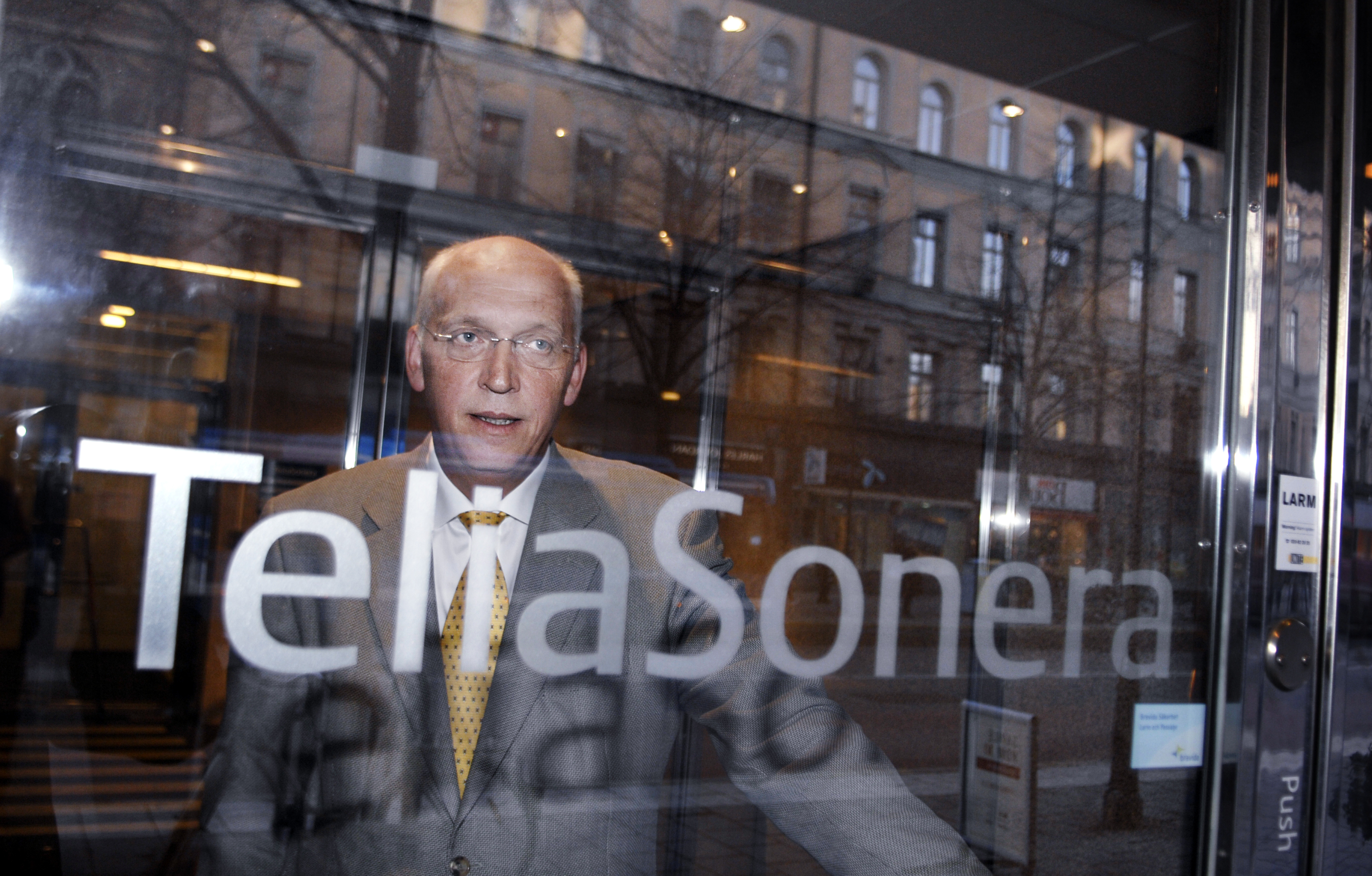 Ryssland, Azerbajdzjan, Diktatur, Aktivister, Vitryssland, Uzbekistan, Ange, De Svarta Lådorna, Avlyssning, Oppositionella, Telefon, Kazakstan, Georgien, Tadzjikistan, Sverige, Regim, Teliasonera, Korruption, Abonnemang