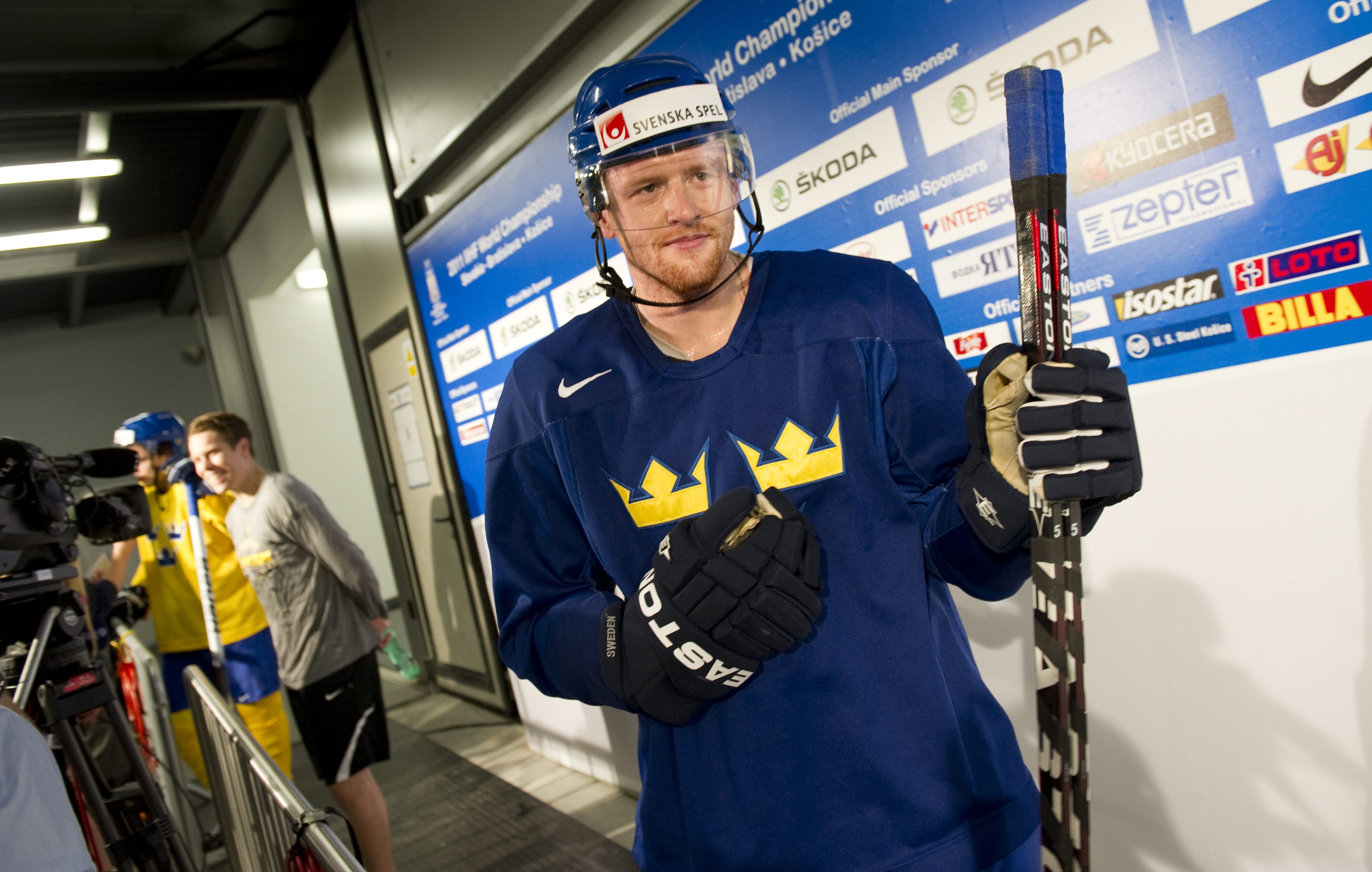 HV 71, Daniel Fernholm, Silly Season