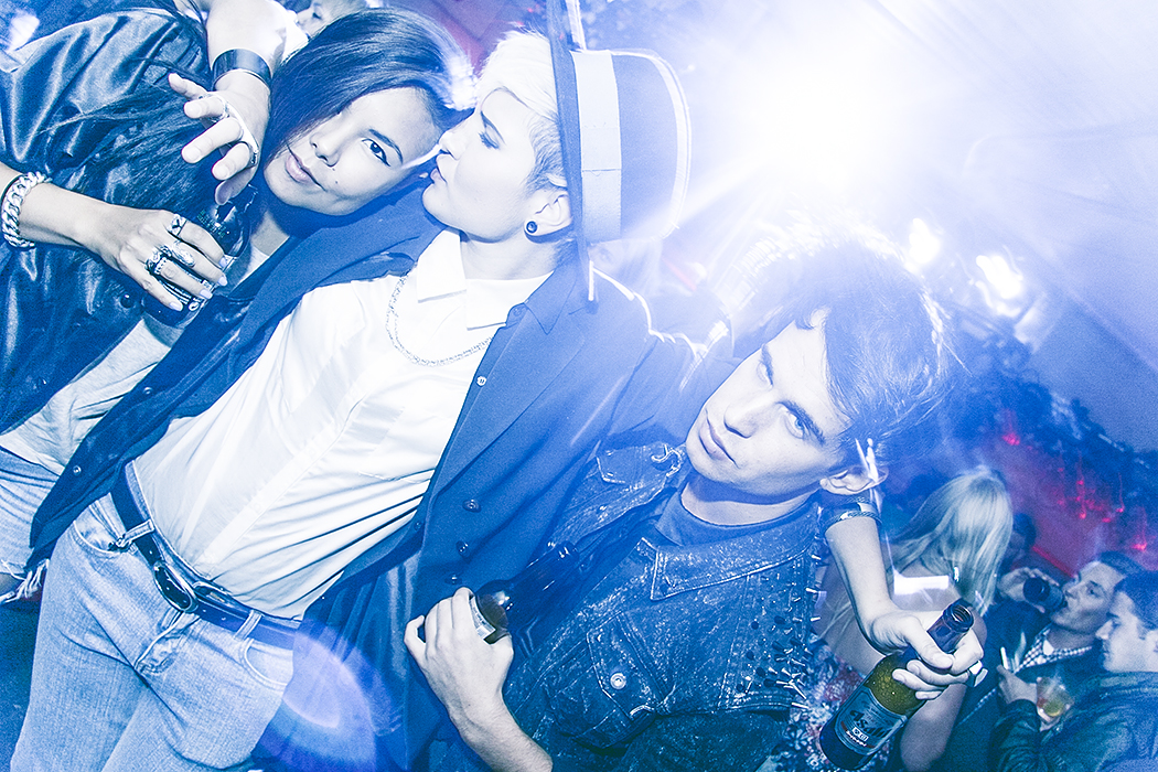 F12, Haggorna, Gago Cuk, Åwkward Jerling, Haggrummet, Pride, Looney Tuesday