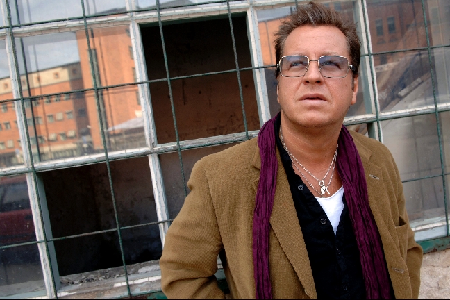 Söndagsintervjun, Intervju, Mauro Scocco, Håkan Hellström, Intervju24, Ratata, Ensamhet, Eldkvarn, Plura Jonsson, Lite Sällskap, Musik För Nyskilda, Ensamma människor