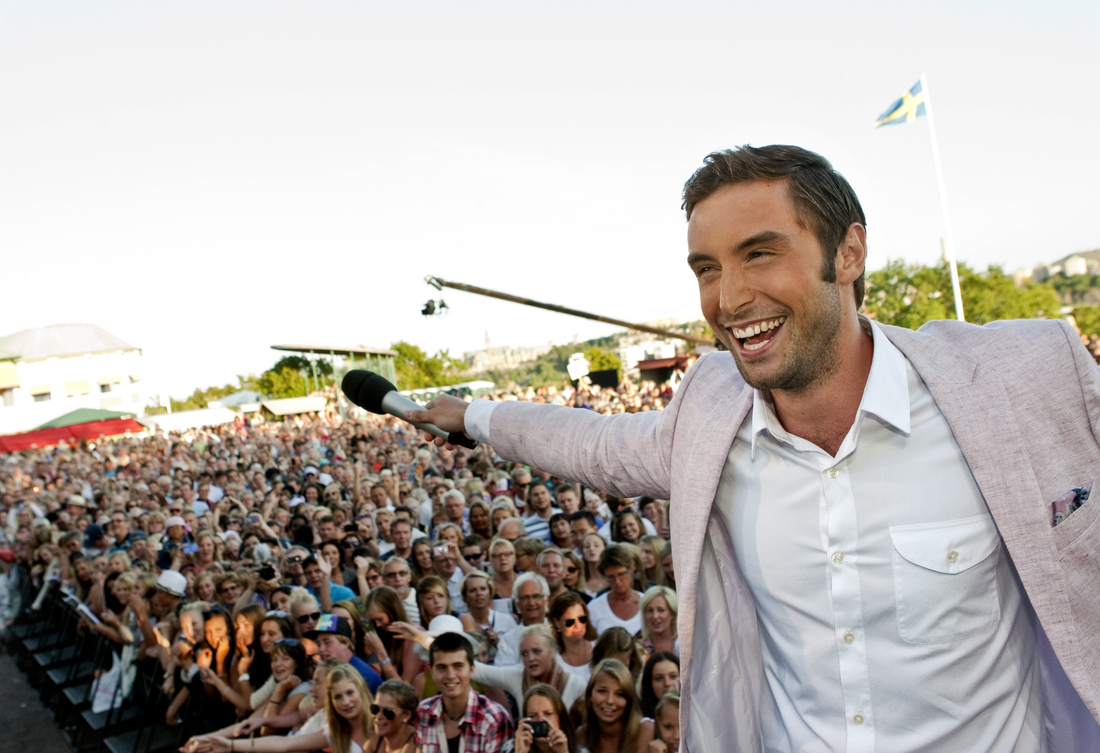 Eric Amarillo, Måns Zelmerlöw, SVT, Veronica Maggio, Allsång på Skansen, Eric Saade