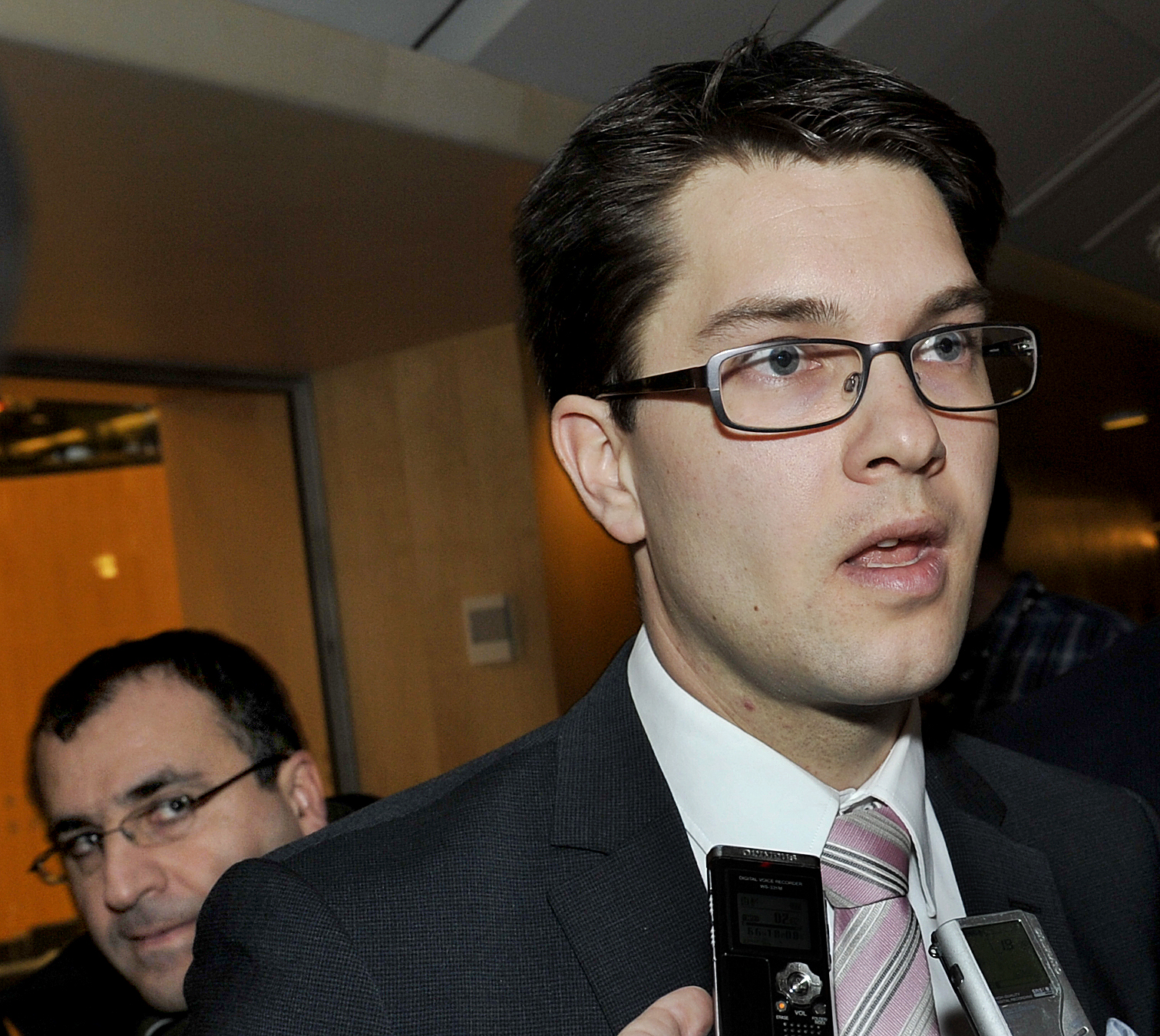 Kent Ekeroth, Politik, Twitter, Jimmie Åkesson, SD, Sverigedemokraterna