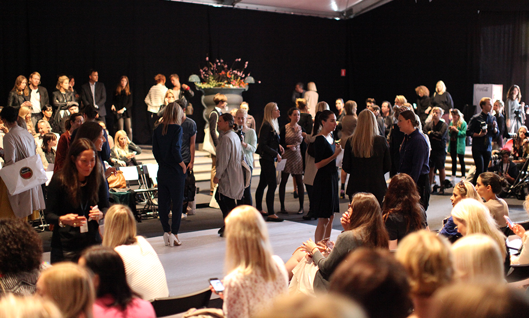 Fashion Week, Behind the scenes
