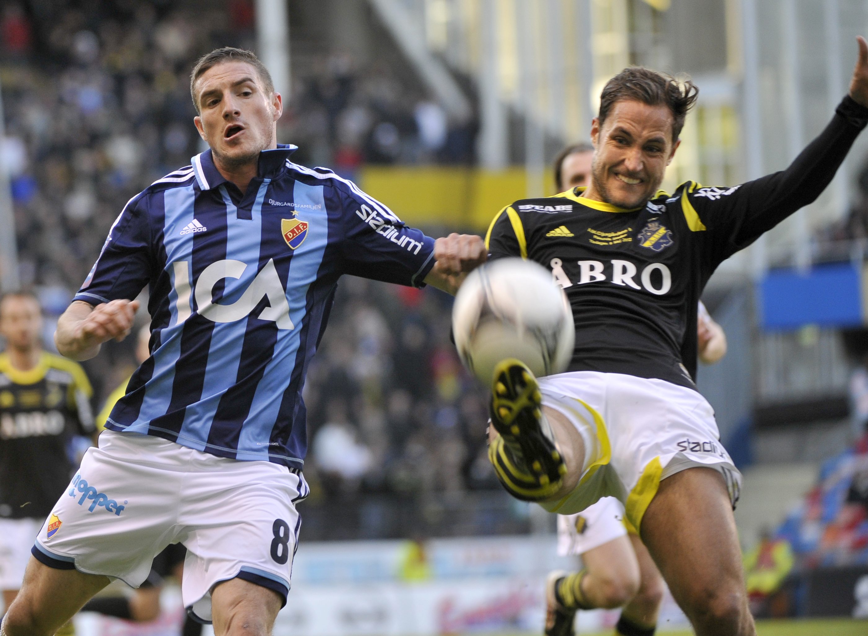 Råsunda, AIK, Dif, Fotboll