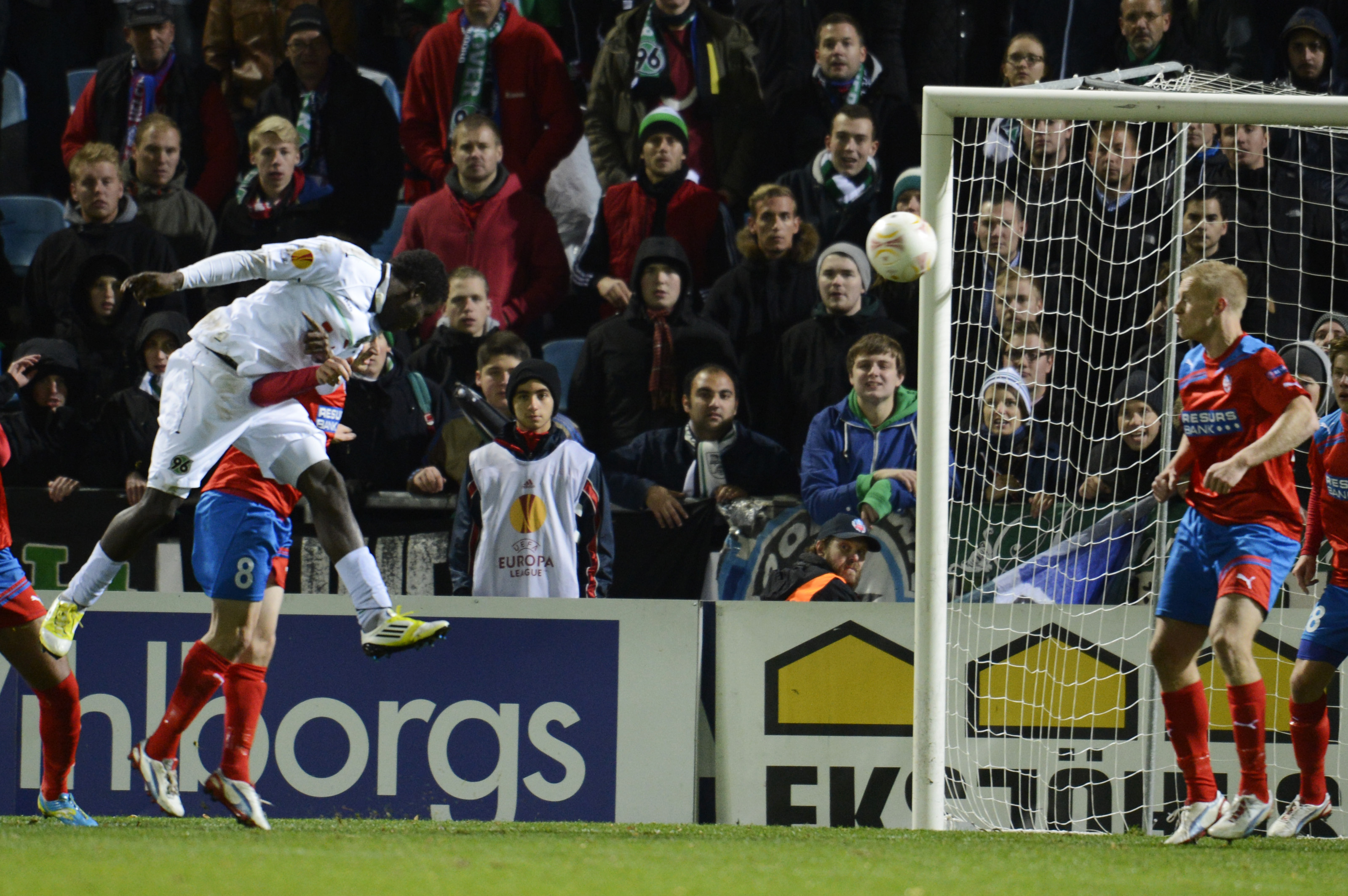 Helsingborg, Hannover,  Mame Diouf