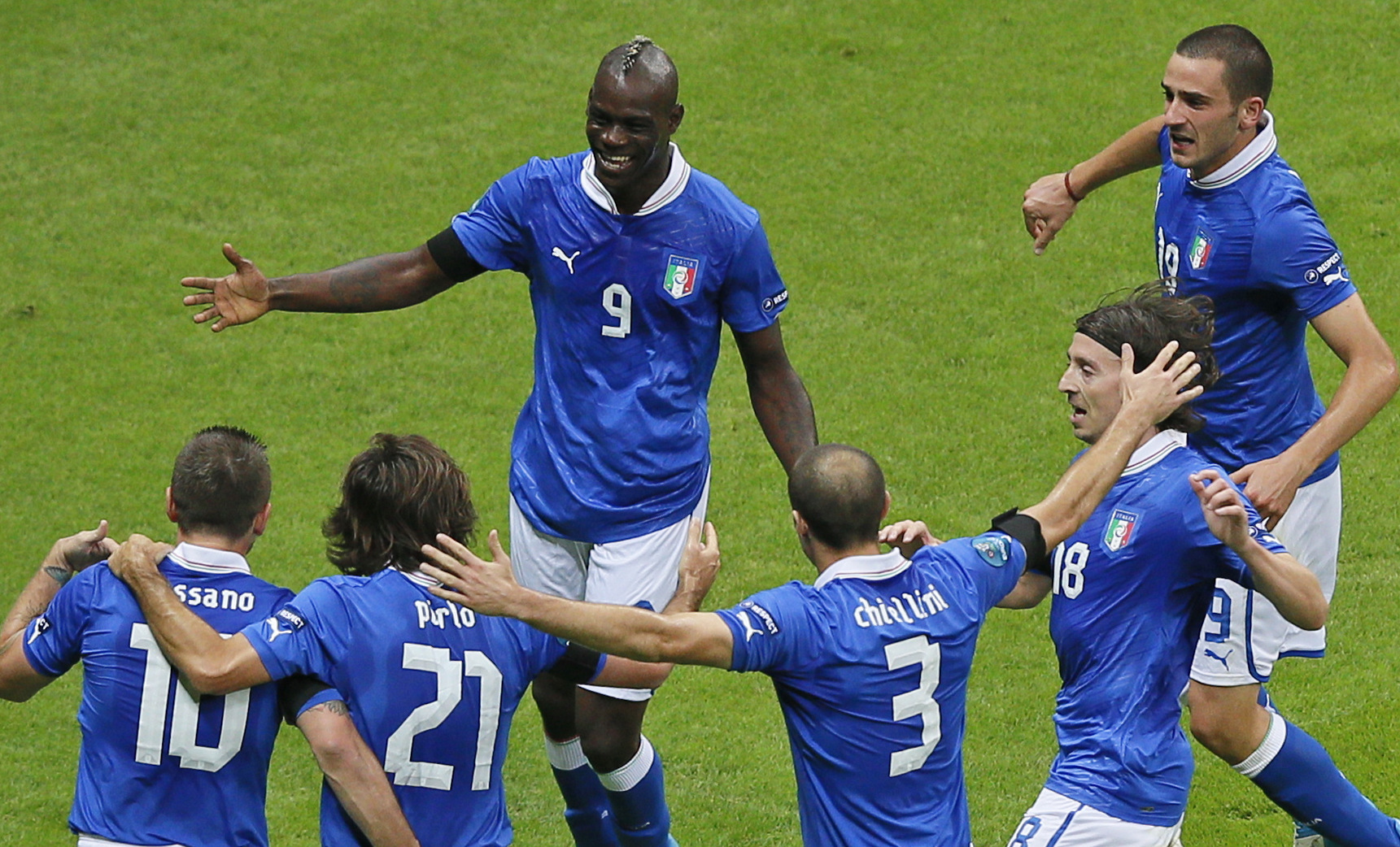 Kamera, Mario Balotelli,  Kameratjuv, Bus, Upptåg
