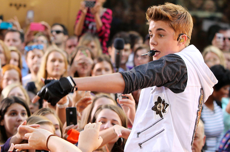 USA, Selena Gomez, Polis, kändis, Stjärna, Justin Bieber, Olycka, Paparazzi, Våldsam, Musik, Misshandel, Hollywood