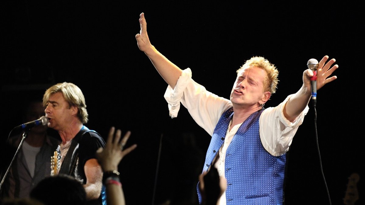 Sex Pistols Hyllar Drottningen