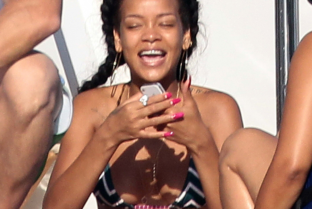 Rihanna, Cannabis