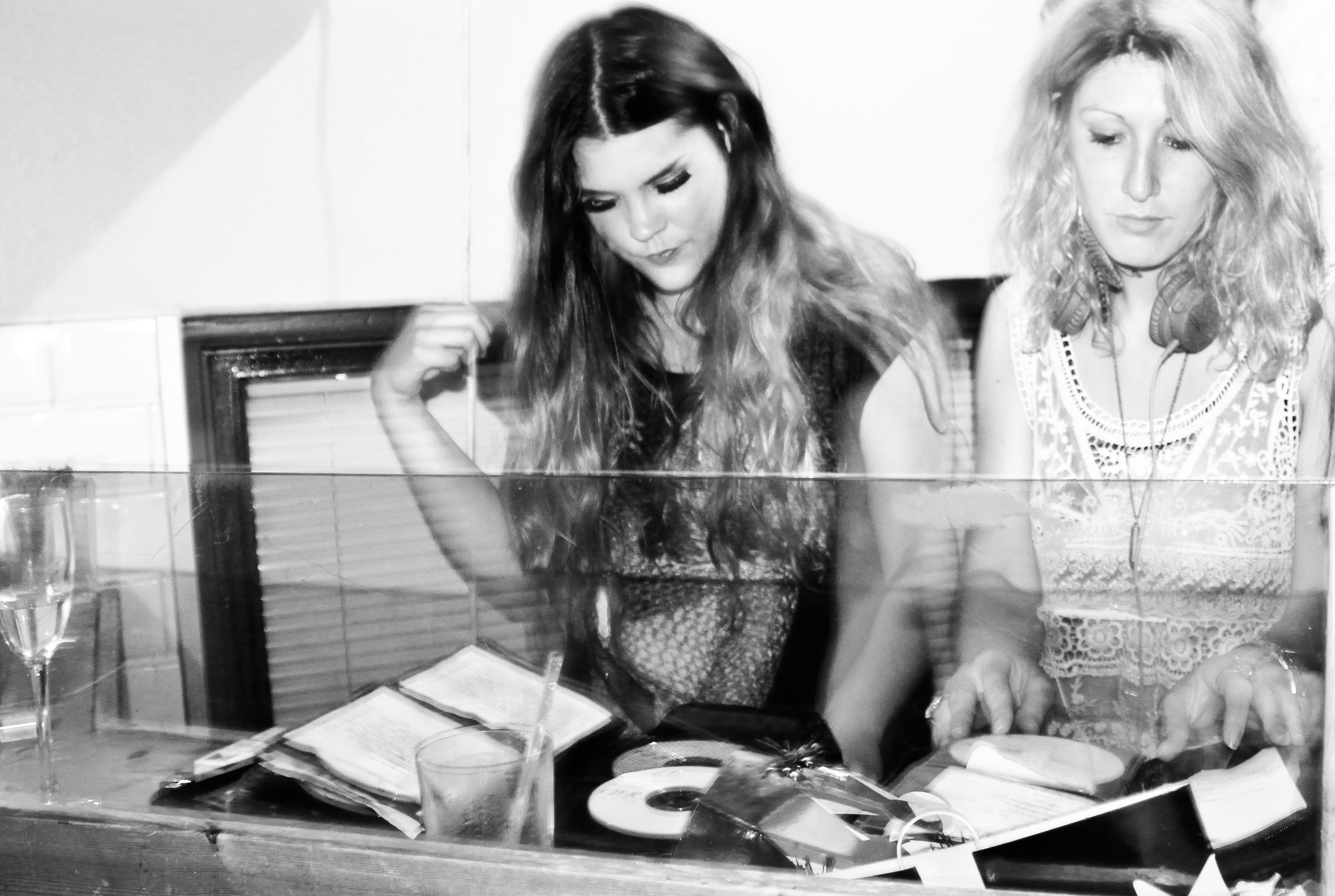 Y+M, Anna Korsgren, Julia Lindholm, Gubbrummet, Flashback, vecka 29, Julien, Hells Kitchen, Omid Khalvati, Kåken, Fjodor Nikolajev, Spy Bar, YochM