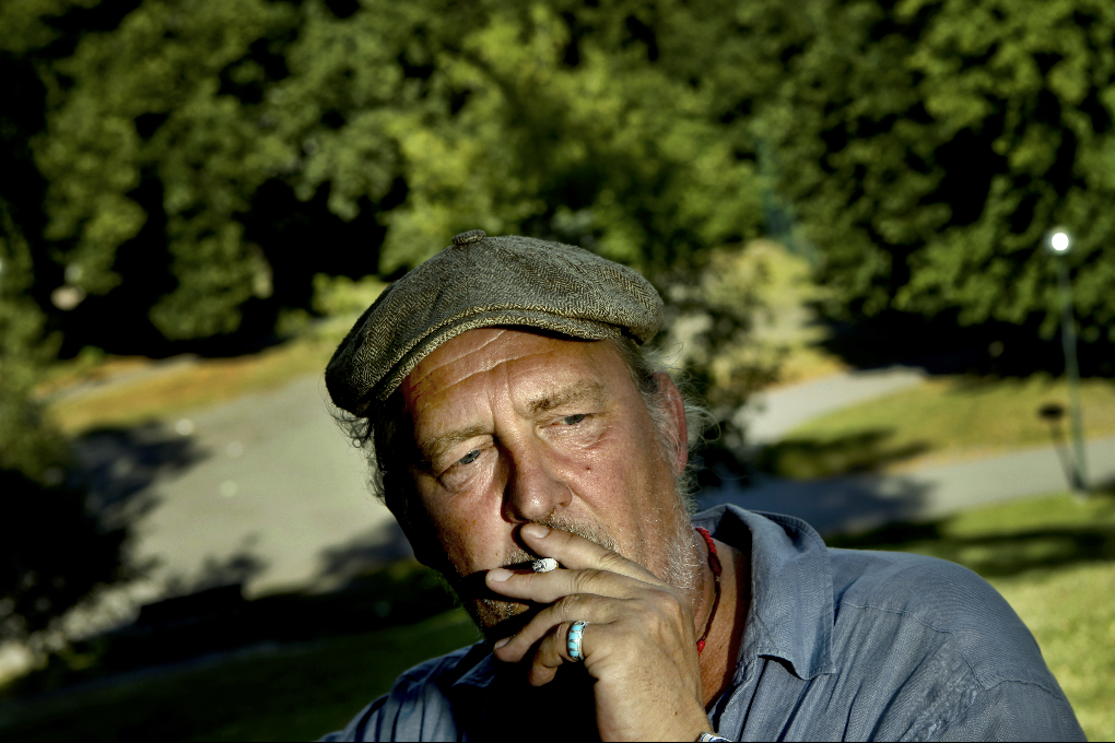 Eldkvarn, Plura Jonsson