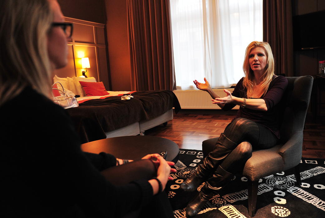 Hollywood,  Margareta Svensson, Gunilla Persson, TV3,  Hollyweird, Storbråk, Svenska Hollywoodfruar
