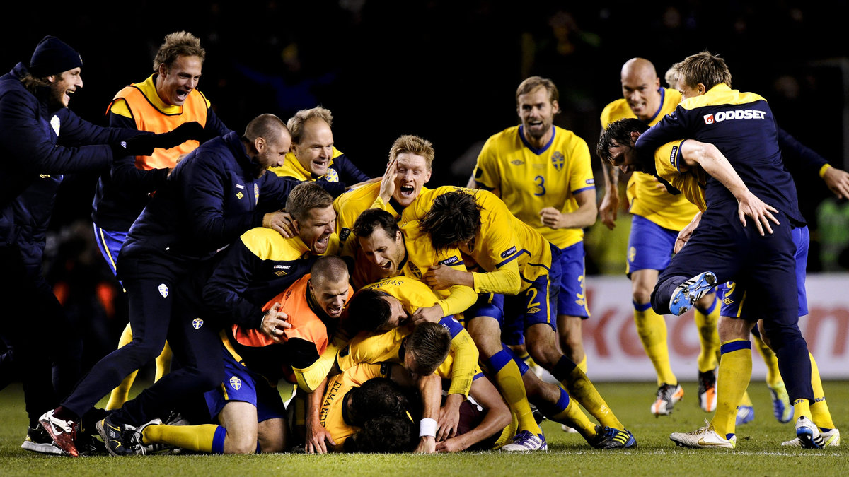 2011: Svensk glädje efter att ha slagit Holland med 3–2.