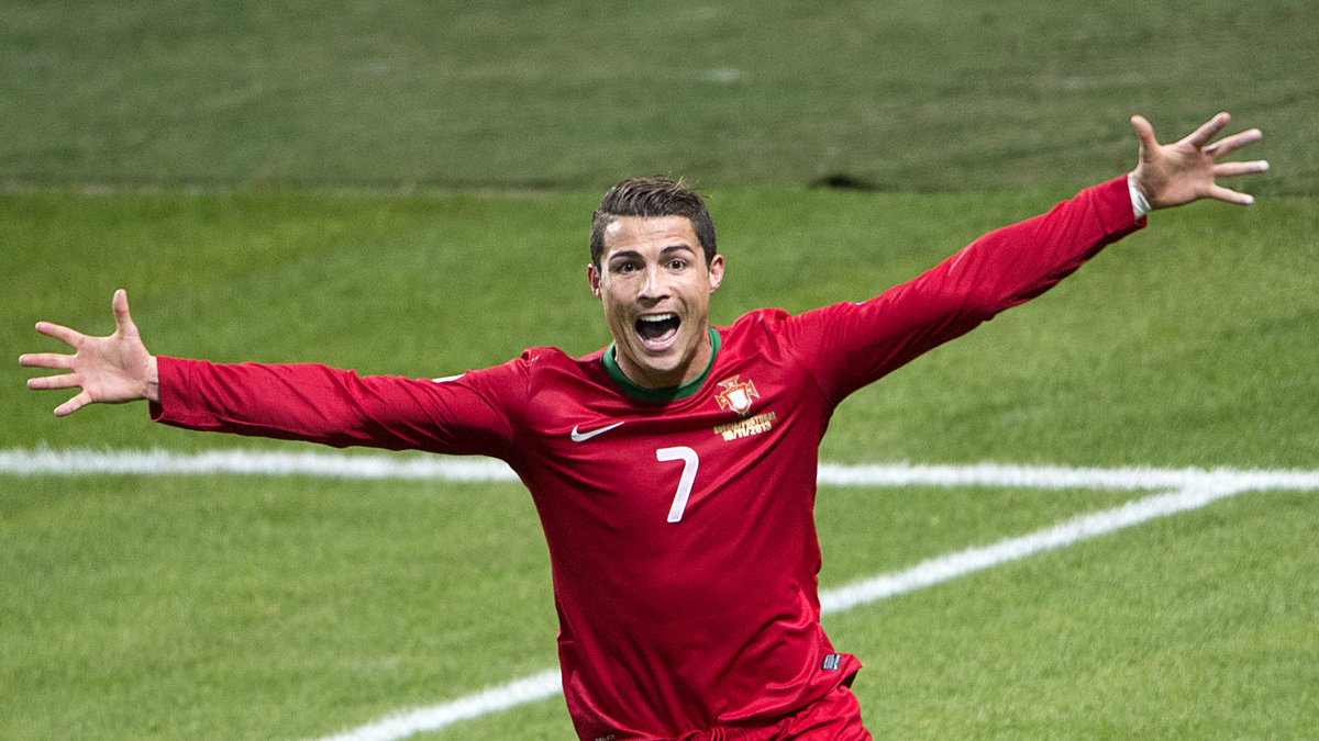 Detta efter att Portugal vann med totalt 4–2 i play-off-matcherna mot Sverige.