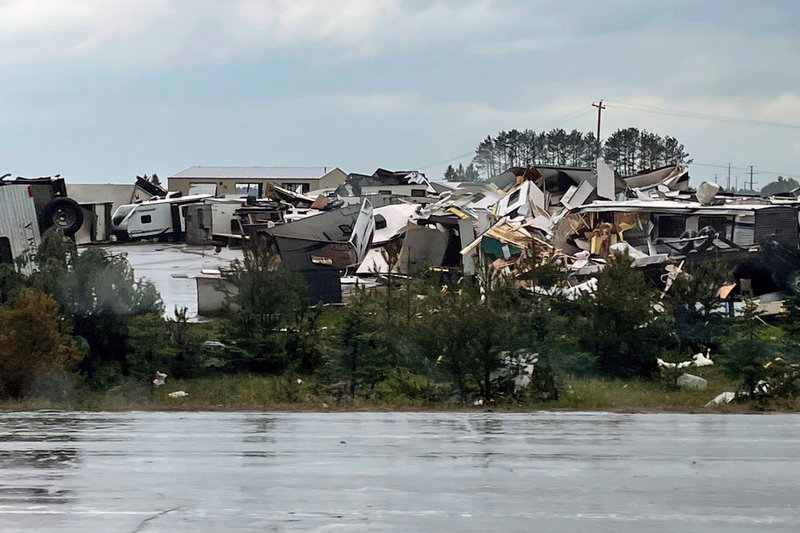 Flera hus förstördes i tornadon.