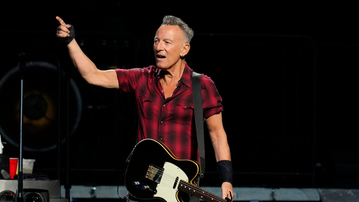 Bruce Springsteen när han återupptog sin världsturné i Phoenix, USA, i tisdags.