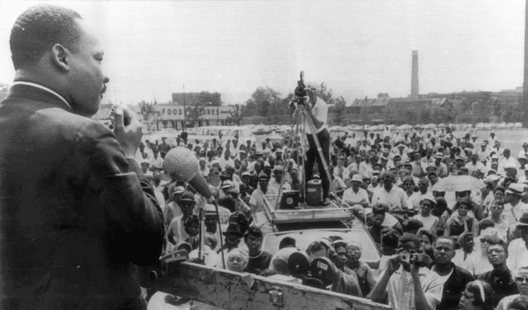 Martin Luther King Jr var ledare för medborgarrättsrörelsen och är en känd symbol för utvecklingen av medborgliga rättigheter i USA.