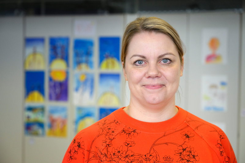 Rektor Johanna Ovaska ansvarar för den förberedande undervisningen. 'Inställningen är mycket mer positiv nu än för åtta år sedan, då våra elever i stället kom från Syrien och Irak', säger hon.