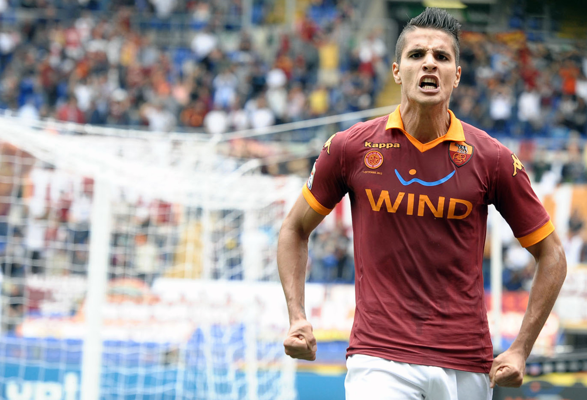 20. Erik Lamela. 20 år, Roma. En viktig del av Zdenek Zemans lagbygge. Har inlett säsongen strålande med åtta mål hittills, vilket ger honom en delad ledning i skytteligan. 20. Erik Lamela. 20 år, Roma. En viktig del av Zdenek Zemans lagbygge. Har inlett säsongen strålande med åtta mål hittills, vilket ger honom en delad ledning i skytteligan.