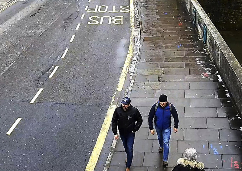 Samma GRU-enhet har pekats ut för att ha begått både giftattacken i Salisbury 2018 och sprängningen av ett tjeckiskt vapenförråd 2014. Granskningar har visat att deras karriär varit kantad av misstag. Arkivbild distribuerad av brittiska polisen.