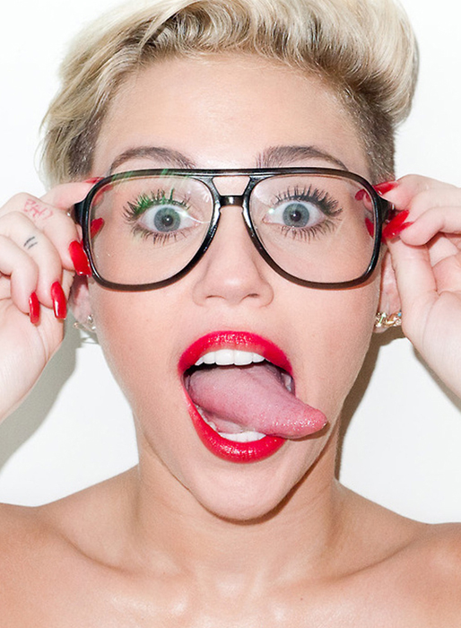 I Terry glajjor hade Miley kul. I Terry glajjor hade Miley kul.