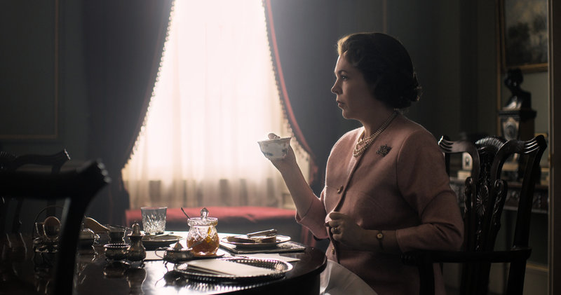 Olivia Colman som drottningen i 'The Crown. Arkivbild.