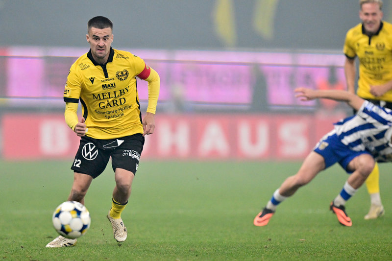 Mittfältaren och lagkaptenen Jesper Gustavsson har varit Mjällby trogen i alla år.