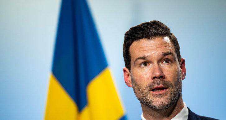 Sverige, Johan Forssell, Politik, TT