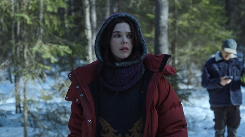Julia Heveus är tillbaka i rollen som Nora i "Tystnaden", uppföljaren till hyllade SVT-serien "Gaslight". 